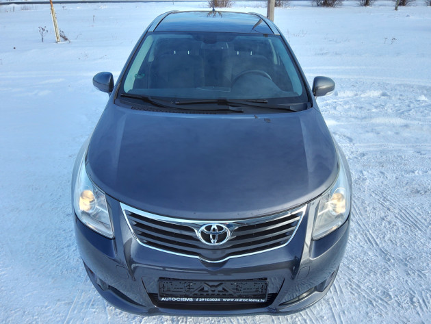 Toyota Avensis 2.2D4D 110kW 10.10` - attēls 9