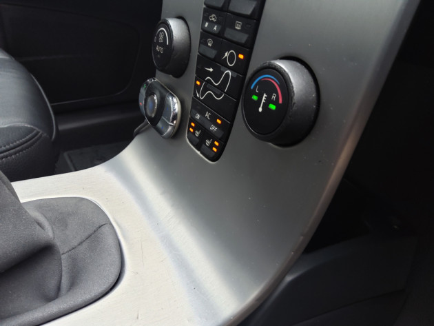 Volvo V50 2.0D Summum 04.07` - attēls 13