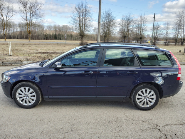 Volvo V50 2.4D5 132kW automatic 03.07` - attēls 8