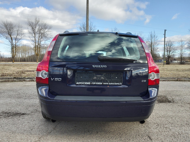Volvo V50 2.4D5 132kW automatic 03.07` - attēls 4