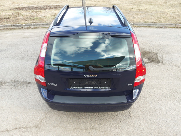Volvo V50 2.4D5 132kW automatic 03.07` - attēls 9