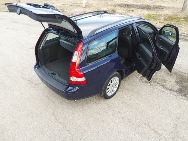 Volvo V50 2.4D5 132kW automatic 03.07` - attēls 10