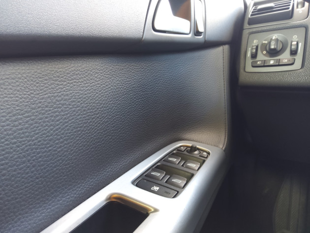 Volvo V50 2.4D5 132kW automatic 03.07` - attēls 14