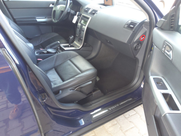 Volvo V50 2.4D5 132kW automatic 03.07` - attēls 20