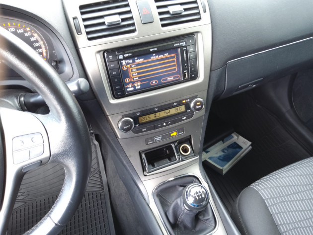 Toyota Avensis 2.2D4D 110kW 10.10` - attēls 17