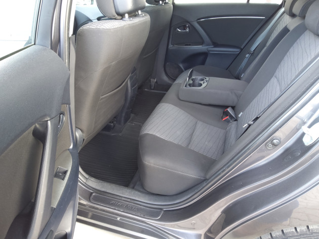 Toyota Avensis 2.2D4D 110kW 10.10` - attēls 24