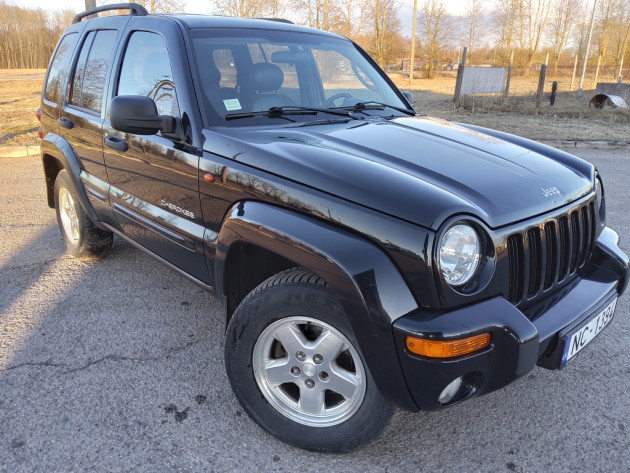 Jeep Cherokee - attēls 1