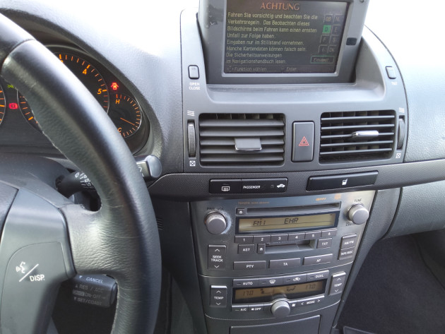 Toyota Avensis 2.2D-4D110kw Executive 09.06` - attēls 12