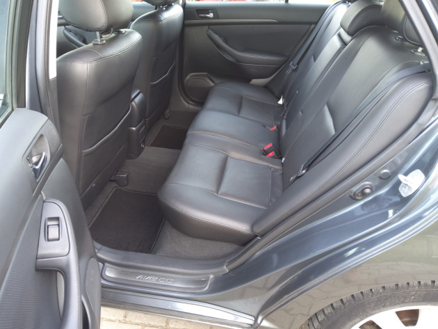 Toyota Avensis 2.2D-4D110kw Executive 09.06` - attēls 25