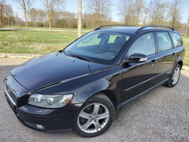 Volvo V50 2.0D Summum 04.07` - attēls 1