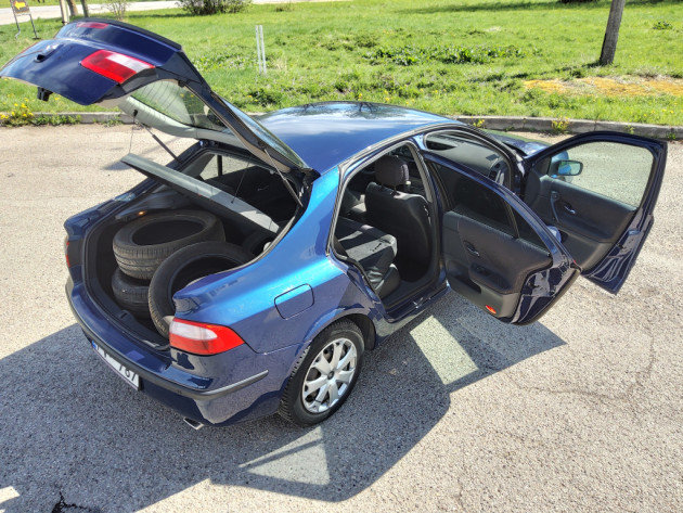 Renault Laguna2.0i automātiskā 06.03` - attēls 8