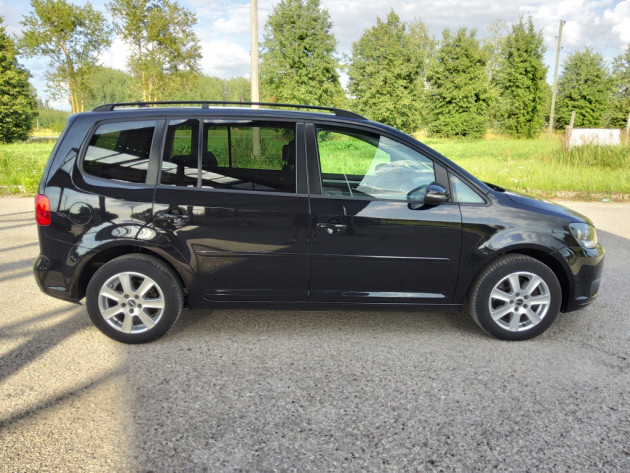 VW Touran 2.0TDi 103kW,6ātr.,10.13` - attēls 8