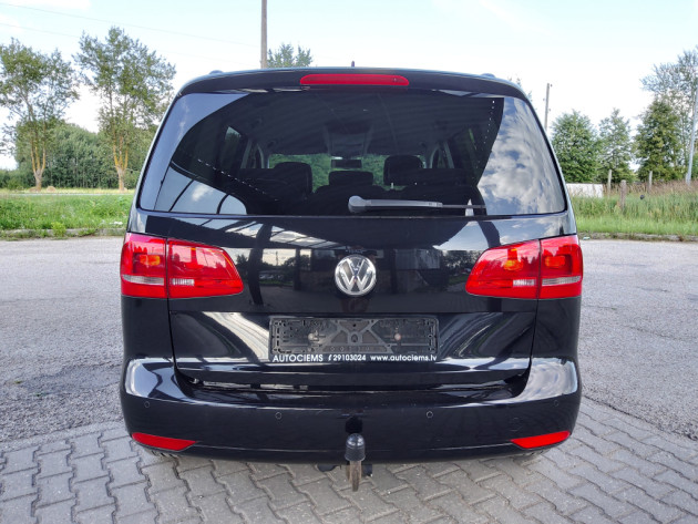VW Touran 2.0TDi 103kW,6ātr.,10.13` - attēls 9
