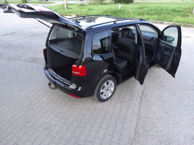VW Touran 2.0TDi 103kW,6ātr.,10.13` - attēls 11
