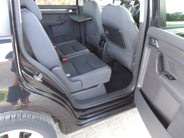 VW Touran 2.0TDi 103kW,6ātr.,10.13` - attēls 21