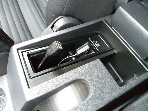VW Touran 1.6TDi CUP 77kw 11.14` - attēls 11
