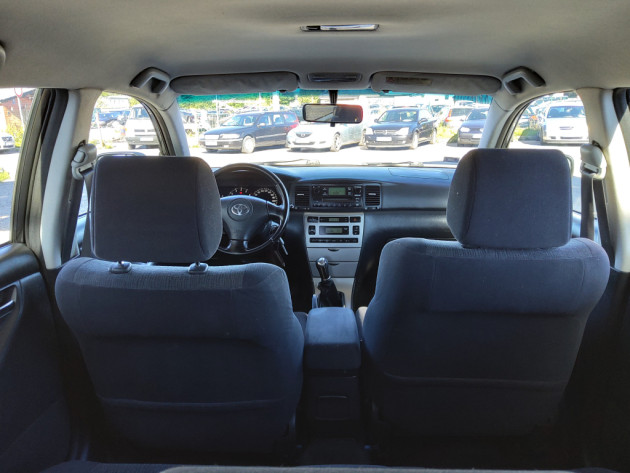 Toyota Corolla 2.0D4D 81kW,5durv.,04.02` - attēls 23