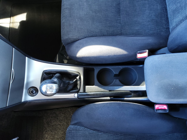 Toyota Corolla 2.0D4D 81kW,5durv.,04.02` - attēls 17