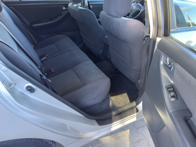 Toyota Corolla 2.0D4D 81kW,5durv.,04.02` - attēls 22