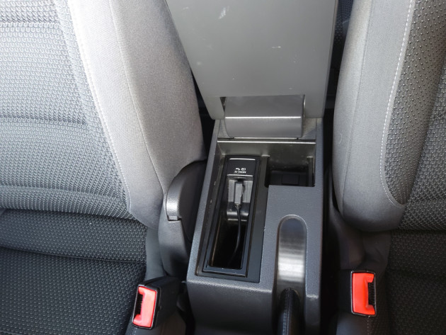 VW Touran 1.6TDI 77kw 7vietas 07.11` - attēls 23