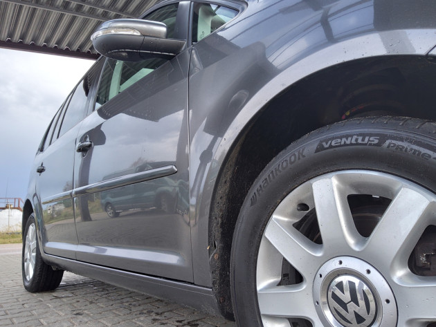 VW Touran 1.6TDI 77kw 7vietas 07.11` - attēls 33