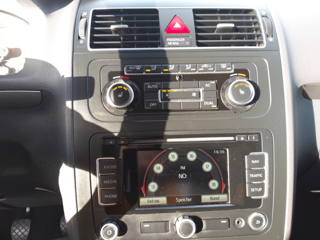 VW Touran 1.6TDI 77kw 7vietas 07.11` - attēls 16