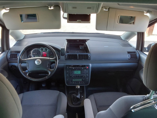 VW Sharan 2.0TDi 103kW Pacific 07.07` - attēls 17