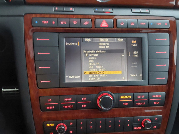 VW Phaeton Long 3.0D171kW4X4 07.08` - attēls 14