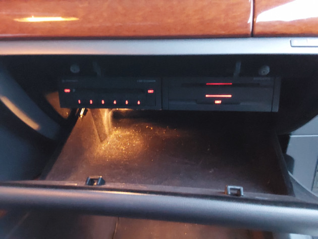 VW Phaeton Long 3.0D171kW4X4 07.08` - attēls 16