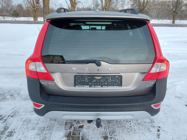 Volvo XC70 Summum autom,2.4D5 10.07` - attēls 7