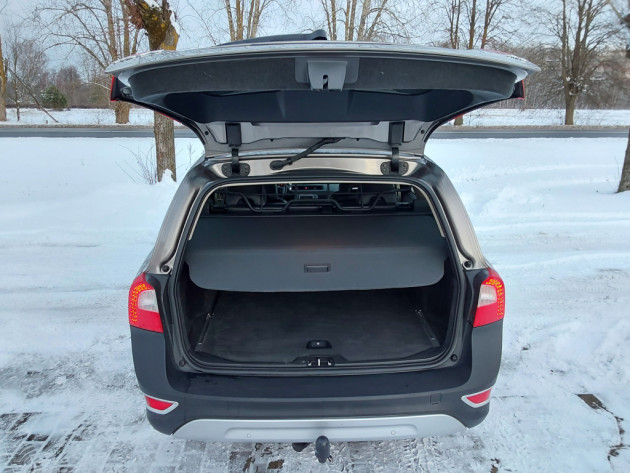 Volvo XC70 Summum autom,2.4D5 10.07` - attēls 24