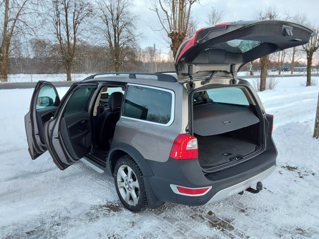 Volvo XC70 Summum autom,2.4D5 10.07` - attēls 9