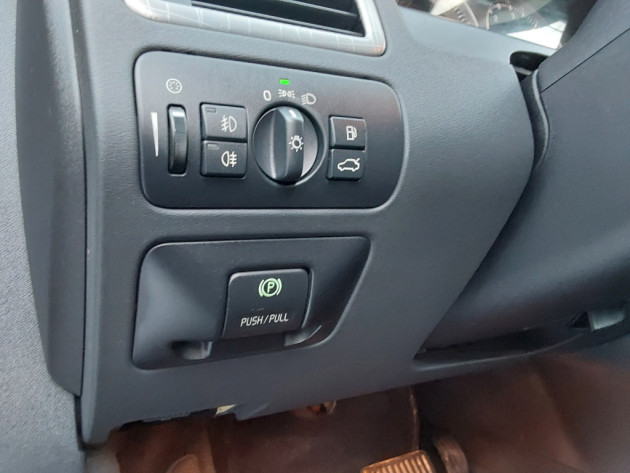 Volvo XC70 Summum autom,2.4D5 10.07` - attēls 12