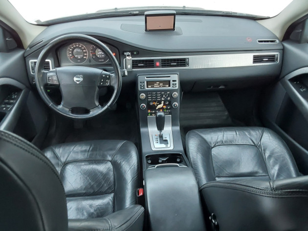 Volvo XC70 Summum autom,2.4D5 10.07` - attēls 15