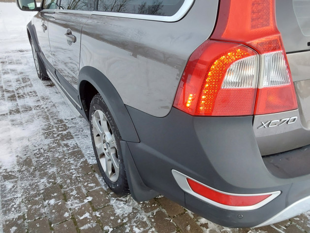 Volvo XC70 Summum autom,2.4D5 10.07` - attēls 37