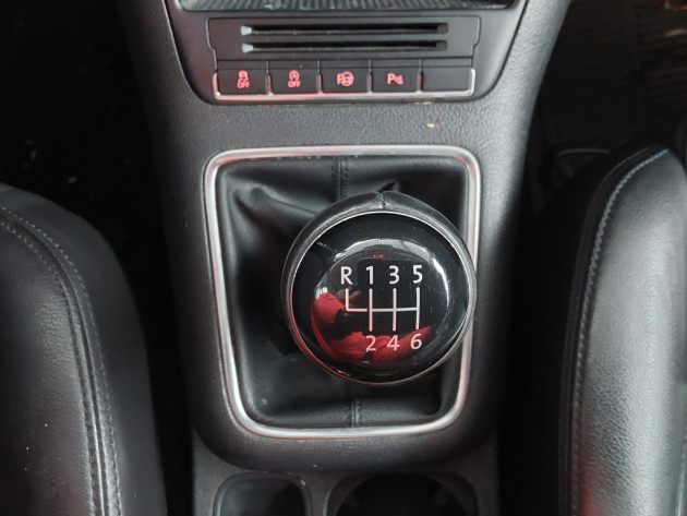 VW Tiguan2.0TDiStyleTech6ātr.āda,06.14` - attēls 13