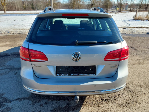 VW Passat  Executive 1.6TDi 77kW 03.13` - attēls 7