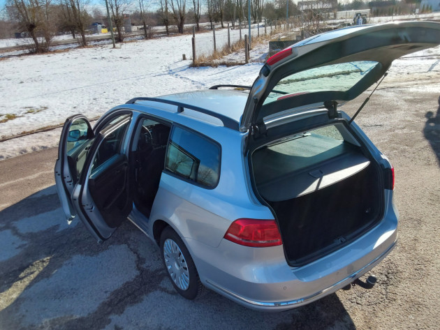 VW Passat  Executive 1.6TDi 77kW 03.13` - attēls 8