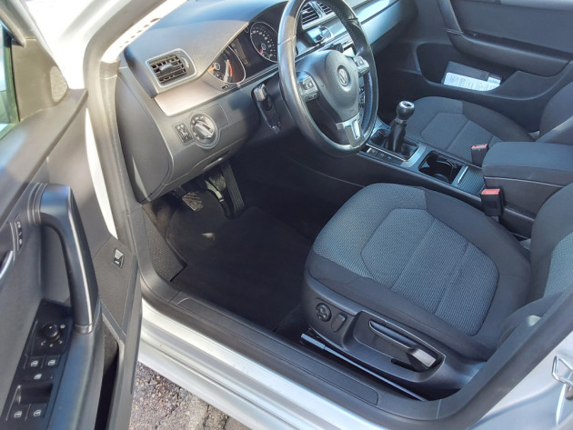 VW Passat  Executive 1.6TDi 77kW 03.13` - attēls 9