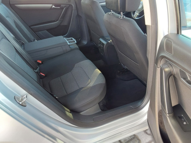 VW Passat  Executive 1.6TDi 77kW 03.13` - attēls 21