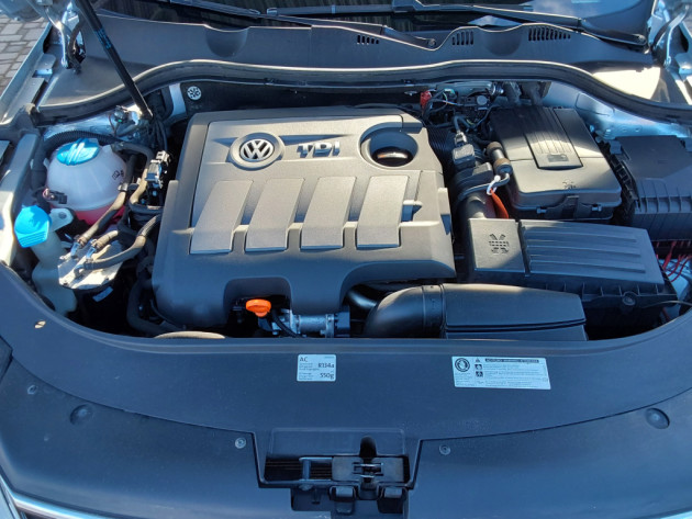 VW Passat  Executive 1.6TDi 77kW 03.13` - attēls 26