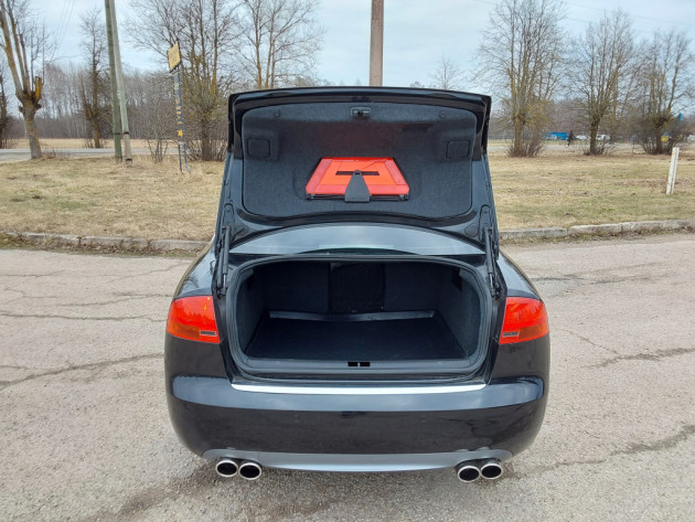Audi A4 3.0TDi 171kw Quattro,6ātr.09.06` - attēls 20