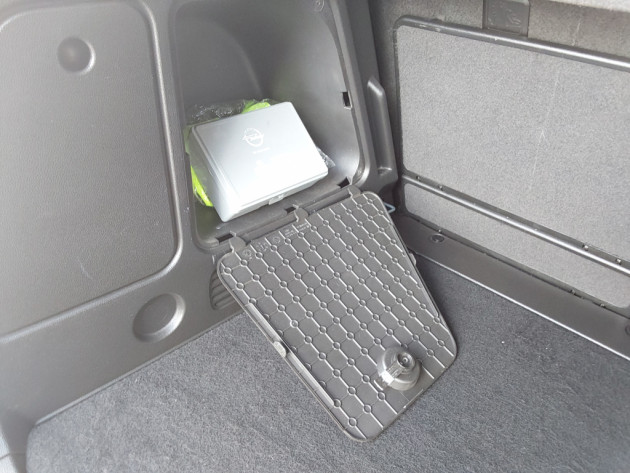 Opel Meriva 1.7CDTi 81kw 6ātr.02.13` - attēls 35