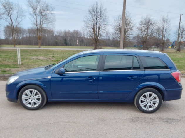 Opel Astra Car Cosmo1.9CDTi 110kW 05.08` - attēls 9
