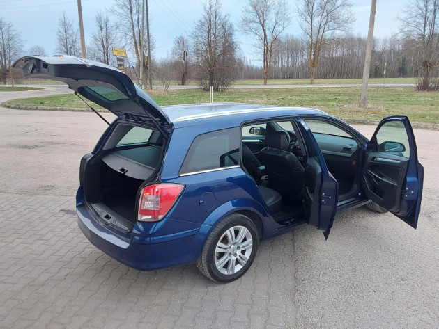 Opel Astra Car Cosmo1.9CDTi 110kW 05.08` - attēls 11