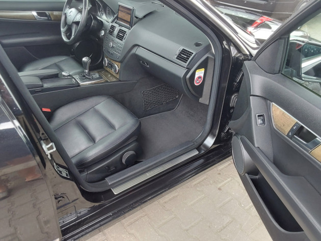 Mercedes C250 2.2DCi Avantgarde automatic,08.09` - attēls 24