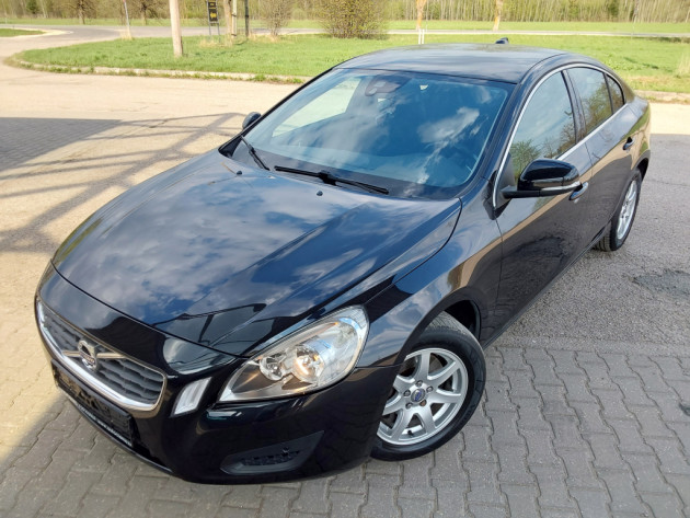 Volvo S60 2.4D5 autom.151kW 11.10` - attēls 3
