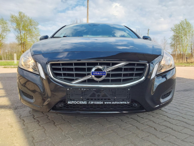 Volvo S60 2.4D5 autom.151kW 11.10` - attēls 7