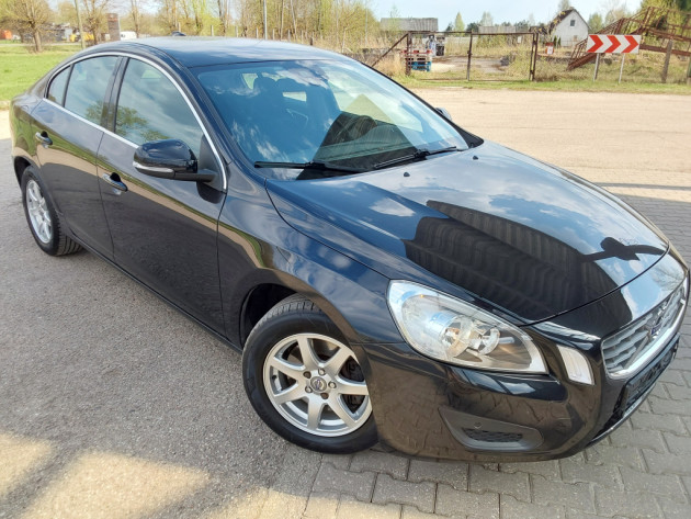 Volvo S60 2.4D5 autom.151kW 11.10` - attēls 1
