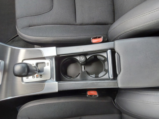 Volvo S60 2.4D5 autom.151kW 11.10` - attēls 18